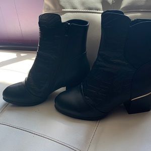 Winter boots